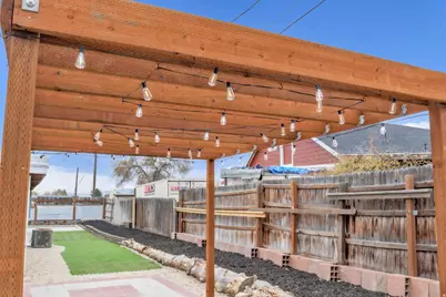 10109 S Peony Way, Sandy, UT 84094 - Photo 9