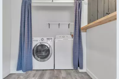 10109 S Peony Way, Sandy, UT 84094 - Photo 27