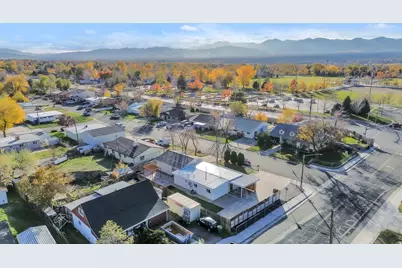 10109 S Peony Way, Sandy, UT 84094 - Photo 29