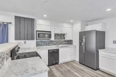 10109 S Peony Way, Sandy, UT 84094 - Photo 17