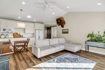 9284 S 3550 W, Payson, UT 84651 - Photo 15