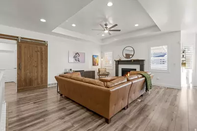 889 W Sagewood Dr, Stansbury Park, UT 84074 - Photo 11