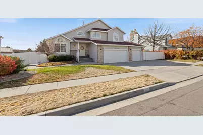 10228 S Snow Iris Way, Sandy, UT 84092 - Photo 3