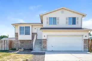 1782 N 810 W, Clinton, UT 84015 - Photo 1