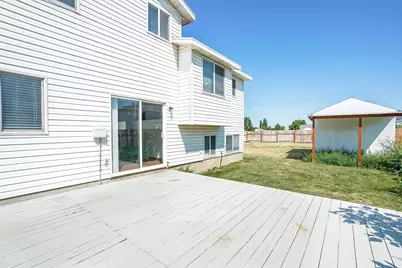 1782 N 810 W, Clinton, UT 84015 - Photo 15