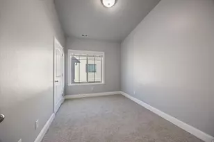 5509 W Sicily Dr, Highland, UT 84003 - Photo 25