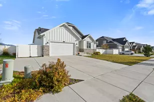 7493 S Lace Wood Dr W, West Jordan, UT 84084 - Photo 33