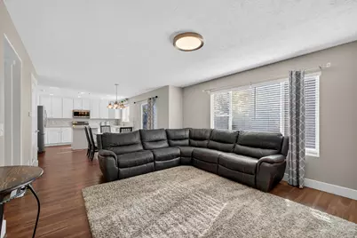 7143 W 8130 S, West Jordan, UT 84081 - Photo 17