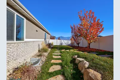 7518 S 5720 W, West Jordan, UT 84081 - Photo 25
