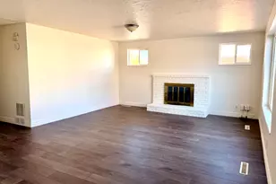 482 Vickie Ln, Clearfield, UT 84015 - Photo 5