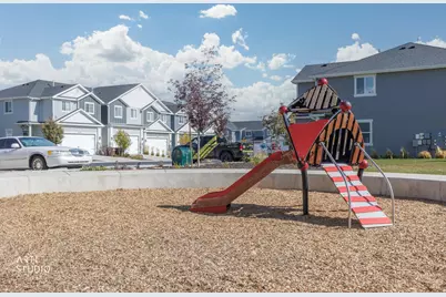 4758 E Hidden Loop Rd, Eagle Mountain, UT 84005 - Photo 13