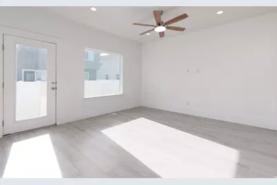 4758 E Hidden Loop Rd, Eagle Mountain, UT 84005 - Photo 15