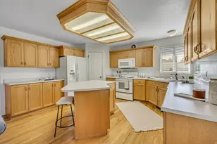 9414 S 1980 W, South Jordan, UT 84095 - Photo 13