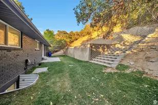 552 E Chelsea Dr, Bountiful, UT 84010 - Photo 11