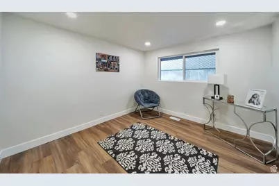 552 E Chelsea Dr, Bountiful, UT 84010 - Photo 23