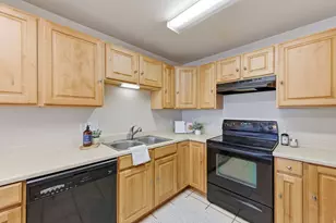 1245 E Privet Dr S, Cottonwood Heights, UT 84121 - Photo 7