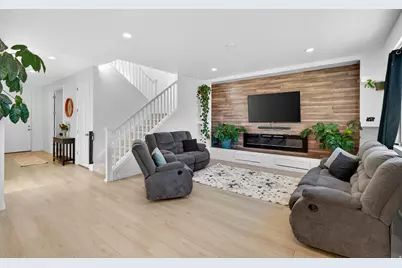 5179 N Pony Rider Way #305, Eagle Mountain, UT 84005 - Photo 11