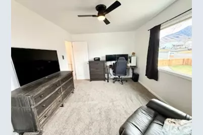 433 E 100 S, Tooele, UT 84074 - Photo 13