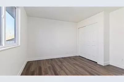 4946 S Buster St, Kearns, UT 84118 - Photo 9