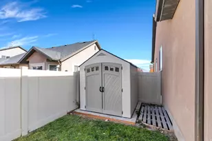 6935 N Kiowa Pkwy, Eagle Mountain, UT 84005 - Photo 27