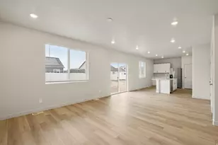 933 N 200 E, Santaquin, UT 84655 - Photo 13