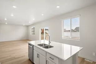 933 N 200 E, Santaquin, UT 84655 - Photo 15