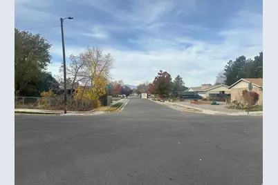512 E Larchwood Dr, Midvale, UT 84047 - Photo 19