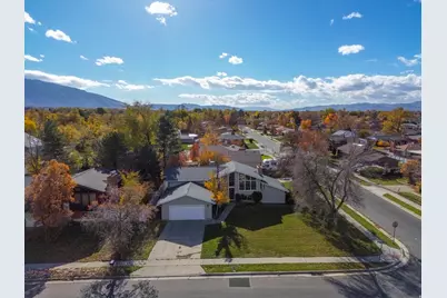 512 E Larchwood Dr, Midvale, UT 84047 - Photo 11