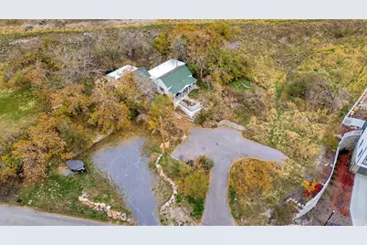 694 N West Capitol St W, Salt Lake City, UT 84103 - Photo 3