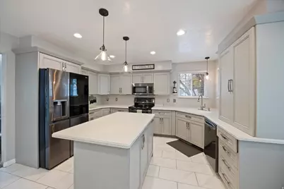 1937 E Wasatch Blvd, Sandy, UT 84092 - Photo 7