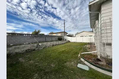 1927 W Kirkham Way, Taylorsville, UT 84129 - Photo 29
