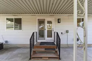 896 W 30 S, Orem, UT 84058 - Photo 33