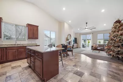 141 E Cottage Cv, Saratoga Springs, UT 84045 - Photo 7