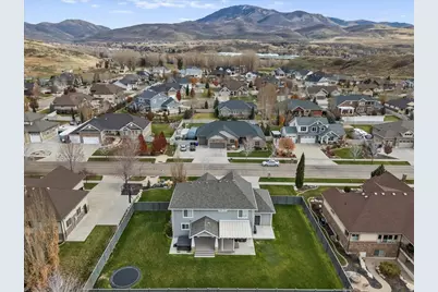 6043 N Lariat Ln, Mountain Green, UT 84050 - Photo 45