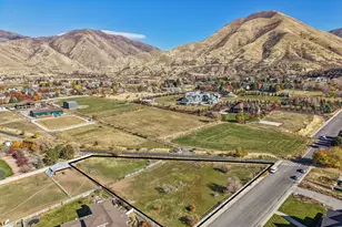 1377 E Maple St, Mapleton, UT 84664 - Photo 1