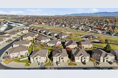 4758 W Wagon Train Dr S, Herriman, UT 84065 - Photo 17