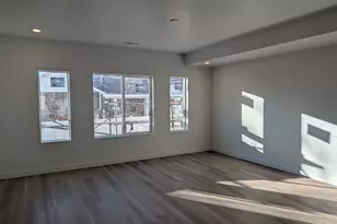 763 N Pheasantbrook Dr, Centerville, UT 84014 - Photo 5