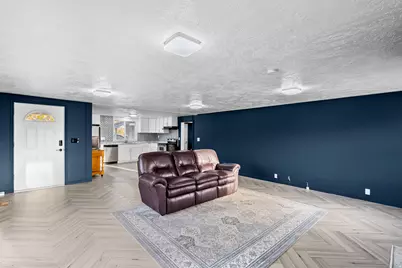 942 E Gentile St, Layton, UT 84041 - Photo 9