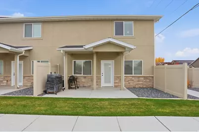 303 N Canterbury Way W, Clearfield, UT 84015 - Photo 29