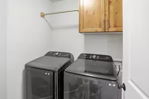 303 N Canterbury Way W, Clearfield, UT 84015 - Photo 15