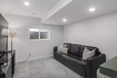 10932 S Segovia Cir, Sandy, UT 84094 - Photo 25