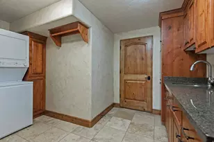 8778 S Falcon Heights Ln, Sandy, UT 84093 - Photo 57