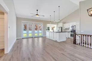 975 E 2850 N, Lehi, UT 84043 - Photo 3