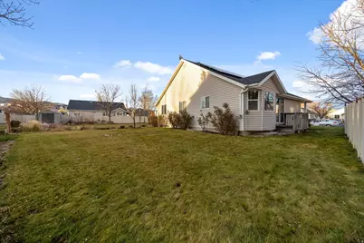 167 W Apple Ave N, Saratoga Springs, UT 84045 - Photo 27