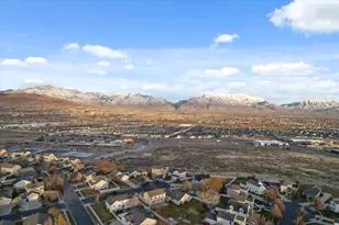 167 W Apple Ave N, Saratoga Springs, UT 84045 - Photo 31