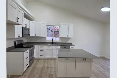 993 S 1660 E, Spanish Fork, UT 84660 - Photo 9