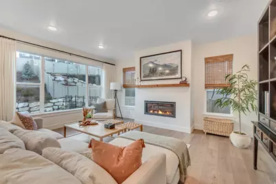 14712 S Glacial Peak Dr S, Draper, UT 84020 - Photo 9