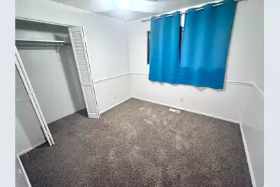 8643 S Vaquero Dr E, Sandy, UT 84094 - Photo 9