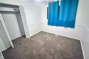 8643 S Vaquero Dr E, Sandy, UT 84094 - Photo 9