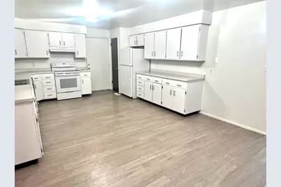 8643 S Vaquero Dr E, Sandy, UT 84094 - Photo 5